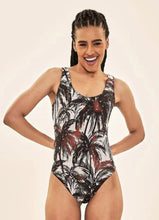 Laden Sie das Bild in den Galerie-Viewer, Gallery: Uv Line Une Pièce Swimsuit Coqueiros Bege Upf50+
