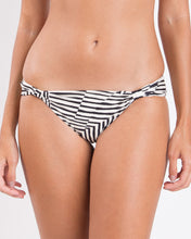 Carica l'immagine nel visualizzatore di Gallery, Gallery: Rio De Sol Bas Bottom Collage Mel
