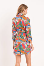Laden Sie das Bild in den Galerie-Viewer, Model Back: Rio De Sol Chemise Jungle Chemise

