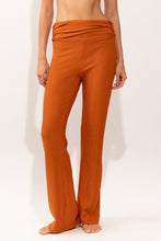 Carica l'immagine nel visualizzatore di Gallery, Gallery: Rio De Sol Pantalon De Plage Ferrugo Murana Pants
