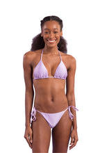 Laden Sie das Bild in den Galerie-Viewer, Model Front: Rio De Sol Haut Top Shimmer-Harmonia Tri-Inv
