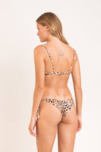 Carica l'immagine nel visualizzatore di Gallery, Model Back: Rio De Sol Ensemble Set Leopard Balconet-Tie Italy
