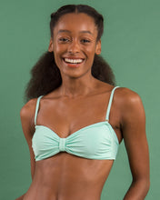 Laden Sie das Bild in den Galerie-Viewer, Image 10: Rio De Sol Haut Top Malibu-Menta Bandeau-Duo
