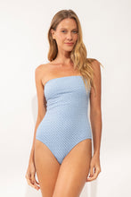 Carica l'immagine nel visualizzatore di Gallery, Model Front: Rio De Sol Une Pièce Drift-Cianita Tube-Op
