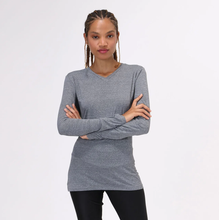 Carica l'immagine nel visualizzatore di Gallery, Model Front: Uv Line Fitness Haut Sport Fit Mescla
