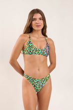 Charger l'image dans la galerie, Model Front: Rio De Sol Ensemble Set Morumbi Bralette Essential-Comfy
