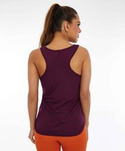 Laden Sie das Bild in den Galerie-Viewer, Model Back: Alto Giro Fitness Haut Regata Skin Fit Inspiracional Roxo Potent
