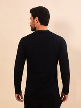 Charger l'image dans la galerie, Model Back: Uv Line T-Shirt Longsleeve Skin Infratherm Masc Preto Upf50+
