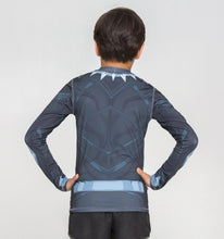 Carica l'immagine nel visualizzatore di Gallery, Model Back: Uv Line T-Shirt Acqua Pantera Negra V20 Ml Inf Estampa
