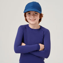 Carica l'immagine nel visualizzatore di Gallery, Model Front: Uv Line Casquette Cap Teens Colors Inf Navyblue Upf50+
