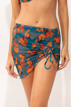 Laden Sie das Bild in den Galerie-Viewer, Gallery: Rio De Sol Jupe De Page Luma Mini Skirt Ruched
