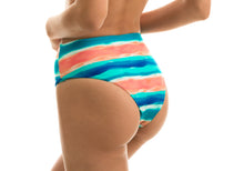 Carica l'immagine nel visualizzatore di Gallery, Image 07: Rio De Sol Bas Bottom Upbeat Reto Hotpant
