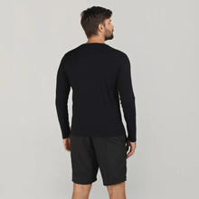Charger l'image dans la galerie, Model Back: Uv Line Fitness Haut Sport Fit Ml Preto Msc
