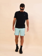 Laden Sie das Bild in den Galerie-Viewer, Image 05: Uv Line Bermuda / Short Pour Homme Shorts Acqua Boxer Indigo Upf50+
