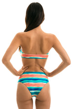 Carica l'immagine nel visualizzatore di Gallery, Model Back: Rio De Sol Bas Bottom Upbeat Reto Hotpant
