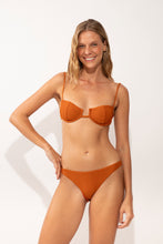 Carica l'immagine nel visualizzatore di Gallery, Model Front: Rio De Sol Ensemble Set Ferrugo Juliette Leblon
