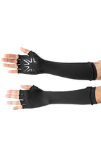 Charger l'image dans la galerie, Model Front: Uv Line Gants Long Gloves Uni Black Upf50+
