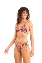 Laden Sie das Bild in den Galerie-Viewer, Image 04: Rio De Sol Ensemble Set Leaves Tri-Cos Cheeky-Micro
