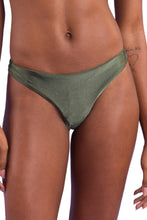 Carica l'immagine nel visualizzatore di Gallery, Gallery: Rio De Sol Bas Bottom Croco Essential
