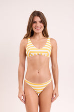 Carica l'immagine nel visualizzatore di Gallery, Model Front: Rio De Sol Ensemble Set Sunshine Hera Leblon
