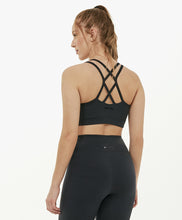 Carica l'immagine nel visualizzatore di Gallery, Model Back: Alto Giro Fitness Haut Top Supplex Tiras Costas Preto
