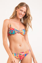 Laden Sie das Bild in den Galerie-Viewer, Image 05: Rio De Sol Ensemble Set Love-Trip Bandeau-Joy Essential-Comfy
