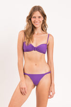 Carica l'immagine nel visualizzatore di Gallery, Model Front: Rio De Sol Haut Top Amuleto Bandeau-Crispy
