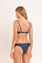 Laden Sie das Bild in den Galerie-Viewer, Model Back: Rio De Sol Haut Top Shark Bandeau-Joy
