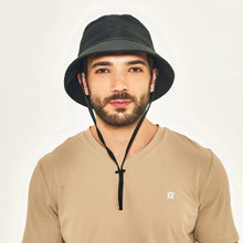 Carica l'immagine nel visualizzatore di Gallery, Model Front: Uv Line Bob Bucket Colors Preto Upf50+
