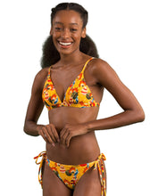 Laden Sie das Bild in den Galerie-Viewer, Gallery: Rio De Sol Ensemble Set Stories Tri-Fixo Cheeky-Micro
