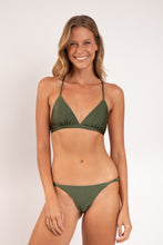 Charger l'image dans la galerie, Model Front: Rio De Sol Bas Bottom Shimmer-Croco Cheeky-Noa
