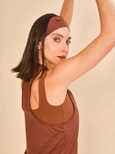 Carica l'immagine nel visualizzatore di Gallery, Image 04: Uv Line Fitness Haut Regata Sport Color Fem Marrom Upf50+
