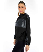 Charger l&#39;image dans la galerie, Image 07: Alto Giro Fitness Haut Jaqueta Tecnospan Recortes Preto

