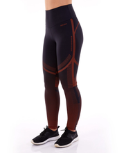 Carica l&#39;immagine nel visualizzatore di Gallery, Model Front: Alto Giro Fitness Bas Legging Bodytex Ii Com Degrade Preto
