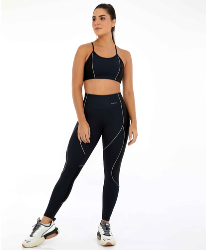 Model Front: Alto Giro Fitness Bas Legging Hyper Recortes Atlanta Preto
