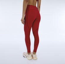 Charger l&#39;image dans la galerie, Model Back: Alto Giro Fitness Bas Legging Hyper Recortes Atlanta Vermelho Haute Red
