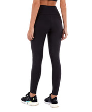 Laden Sie das Bild in den Galerie-Viewer, Model Back: Alto Giro Fitness Bas Legging Velocity Com Fusao Preto
