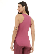 Carica l&#39;immagine nel visualizzatore di Gallery, Model Back: Alto Giro Fitness Haut Regata Skin Fit Alongada Gola V Roxo Reset
