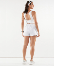 Carica l&#39;immagine nel visualizzatore di Gallery, Model Back: Alto Giro Fitness Bas Shorts Bahamas Branco
