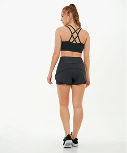 Model Back: Alto Giro Fitness Bas Shorts Bahamas Elastic Transpassado Preto