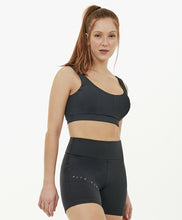 Charger l&#39;image dans la galerie, Model Front: Alto Giro Fitness Haut Top Block Costas Regata Preto
