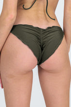 Carica l&#39;immagine nel visualizzatore di Gallery, Unterteil Croco Frufru-Comfy
