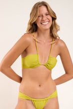 Laden Sie das Bild in den Galerie-Viewer, Bottom Fluity-Abacateiro Eden
