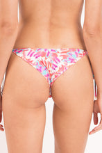 Laden Sie das Bild in den Galerie-Viewer, Bottom Splash Cheeky-Tie
