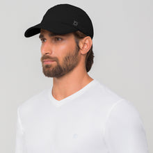 Laden Sie das Bild in den Galerie-Viewer, Cap New Fit Preto UPF50+
