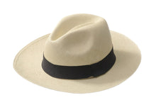 Laden Sie das Bild in den Galerie-Viewer, Gallery: De Punta En Blanco Chapeau Panama Classic Natural
