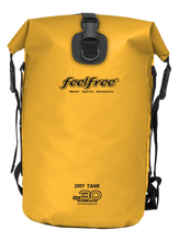 Carica l&#39;immagine nel visualizzatore di Gallery, Model Front: Feelfree Sac De Plage Dry Tank 30L Yellow
