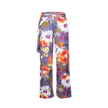 Laden Sie das Bild in den Galerie-Viewer, Garden-Flower Pants Knot
