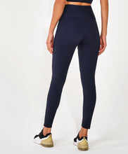 Laden Sie das Bild in den Galerie-Viewer, Hyper Linhas Fusionadas Preto Leggings
