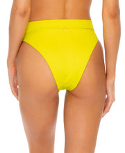 Charger l&#39;image dans la galerie, Model Back: Luli Fama Bas Bottom Laced Glowstick Orillas
